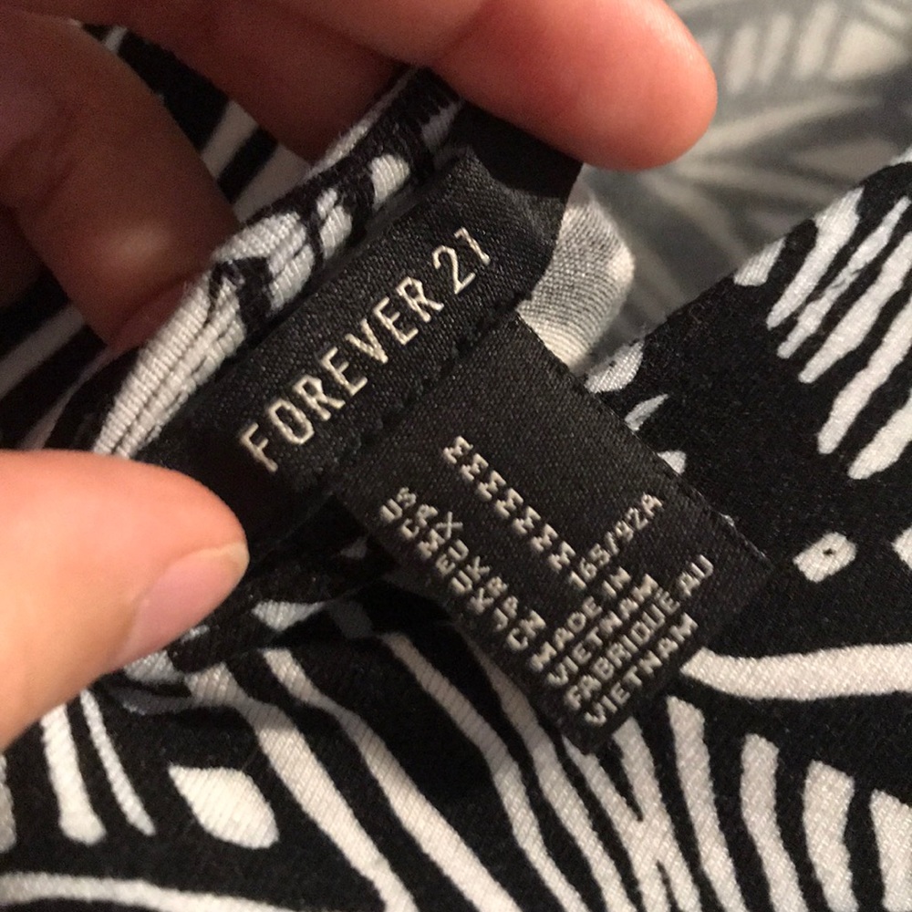 Forever 21 Backless Pattern Dress - Picture 3 of 3